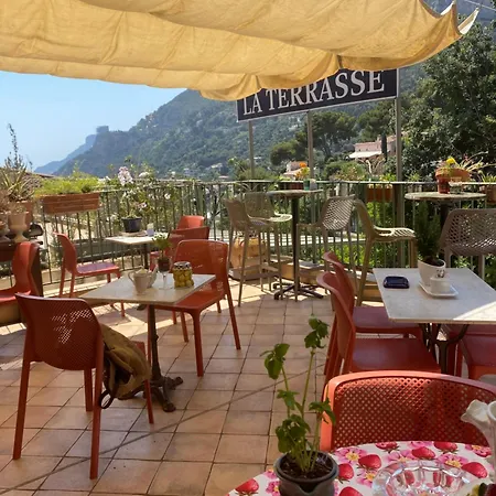 Dolce-vita 3 Etoiles, Climatise , 50m De La Et Aux Portes De Menton ,parking Gratuit Apartment *