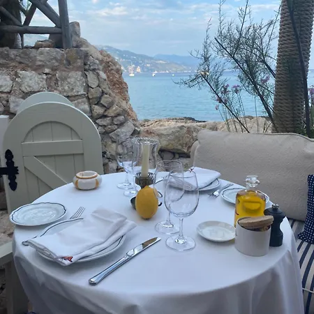 Apartamento Dolce-vita 3 Etoiles, Climatise , 50m De La Et Aux Portes De Menton ,parking Gratuit *